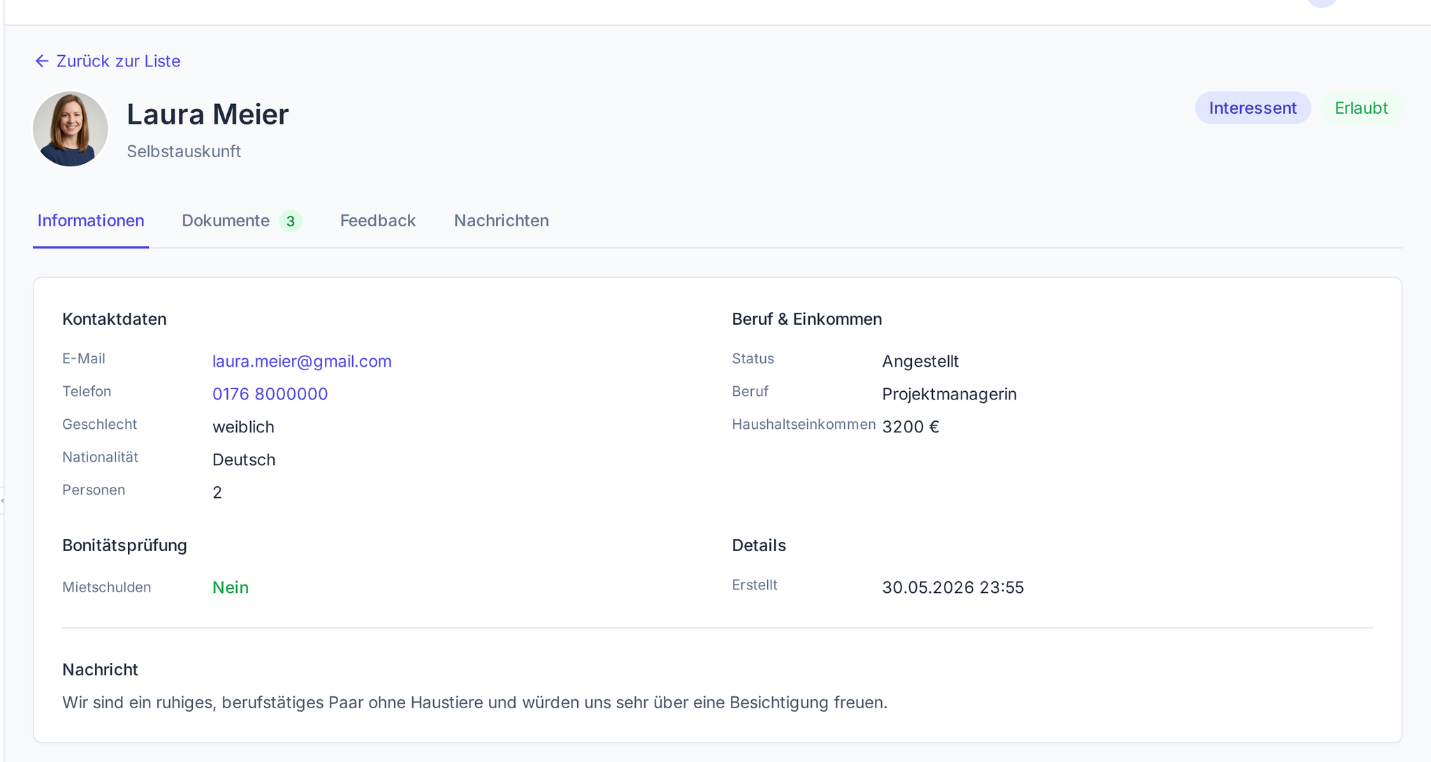 Screenshot: vollständige digitale Selbstauskunft eines Bewerbers mit Profilfoto, Einkommen und geprüften Angaben